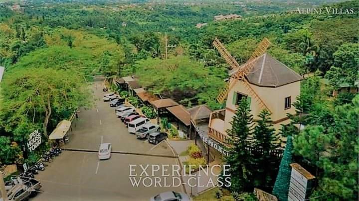 Hotel Alpine Breeze At Crosswinds Tagaytay Tagaytay City Exterior foto