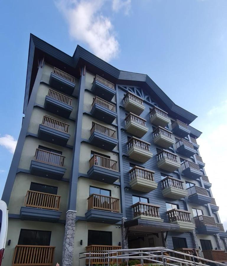 Hotel Alpine Breeze At Crosswinds Tagaytay Tagaytay City Exterior foto